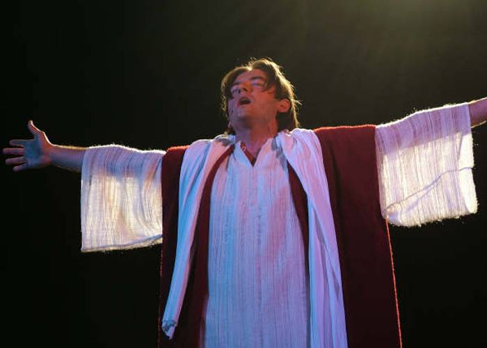 2006 – Debutto di “Jesus”